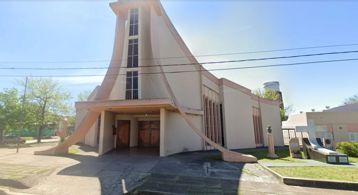 Estudiantes de la Escuela N° 75 “Don Bosco” presentan su libro de misterio en Concepción del Uruguay